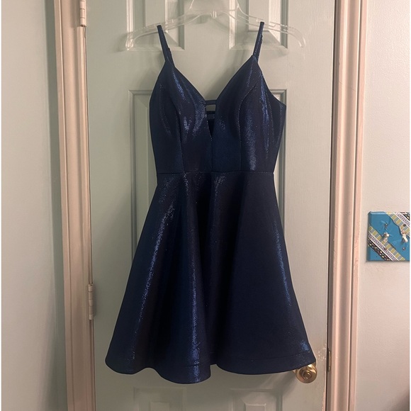 juniors dress - Picture 1 of 2